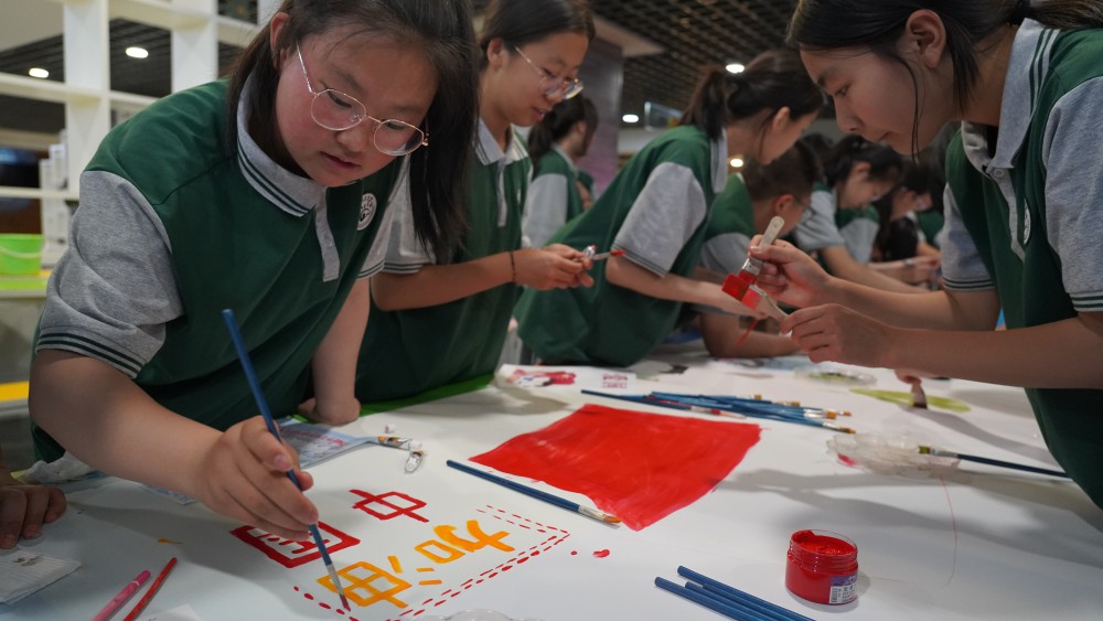 主办单位：金昌市文化广电和旅游局；时间：2023年5月18日；地点：金昌市博物馆探索天地；活动主题：“创想新时代  巧手绘文明”主题活动 (3).JPG