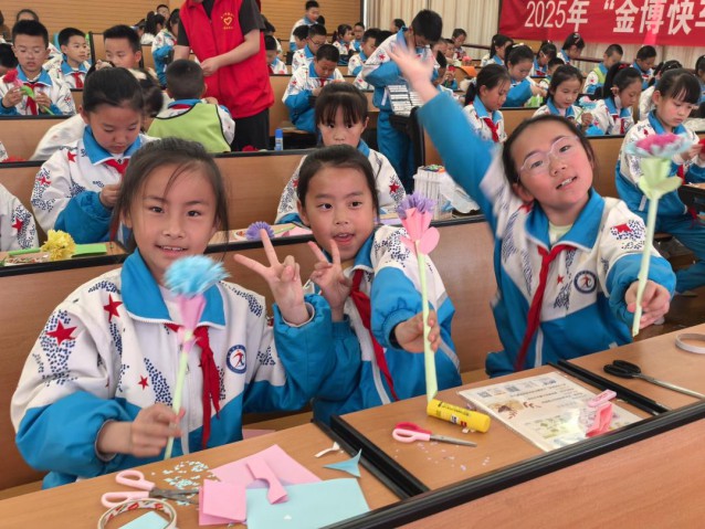 信息24： 【“5·18国际博物馆日”系列活动】“金博快车”走进金昌市第二小学开展“以孝润心 母爱同行”母亲节主题教育活动910.png