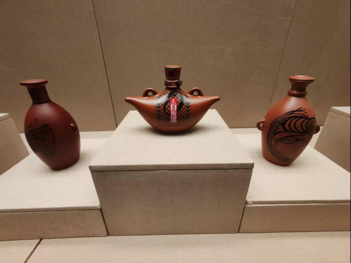 信息6：展讯：《酒瓶子上的文物DNA展》正式开展907.png