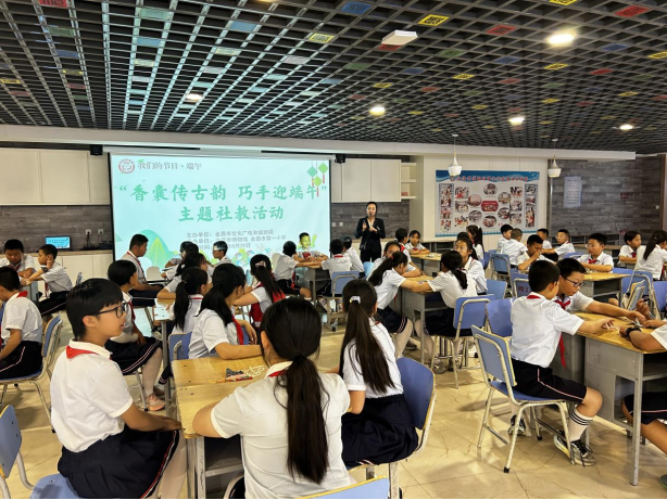 信息32：【我们的节日·端午节】金昌市博物馆举办“香囊传古韵 巧手迎端午”主题活动(1)301.png