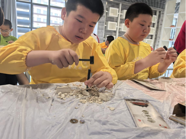 信息38：【践行社会主义核心价值观】金昌市博物馆开展“探秘历史 触摸文明”模拟考古体验活动(已审核)633.png